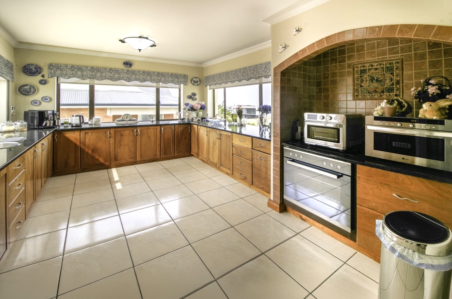 3 Bedroom Property for Sale in Myoli Beach Western Cape